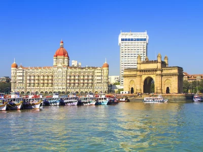 Gateway-monument-India-entrance-Mumbai-Harbour-coast