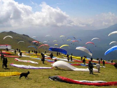 Paragliding-at-Bir-Billing Paragliding-at-Bir-Billing